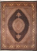 Traditional Persian Tabriz Mahi Rug